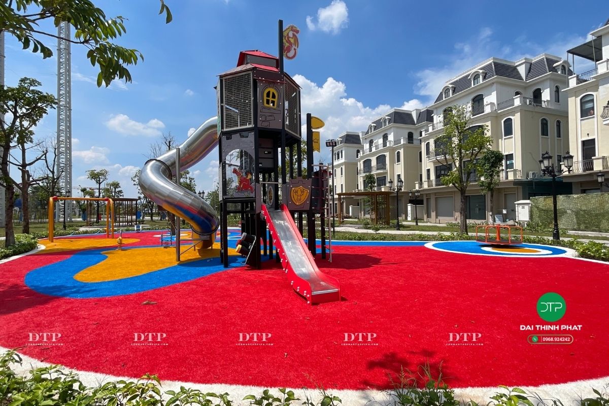 Ảnh dự án cỏ nhân tạo sân vườn sắc màu