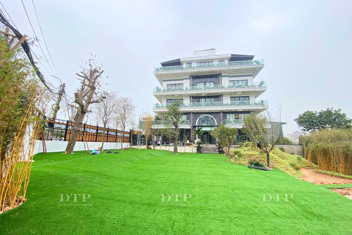 Hoàn thiện mặt cỏ nhân tạo